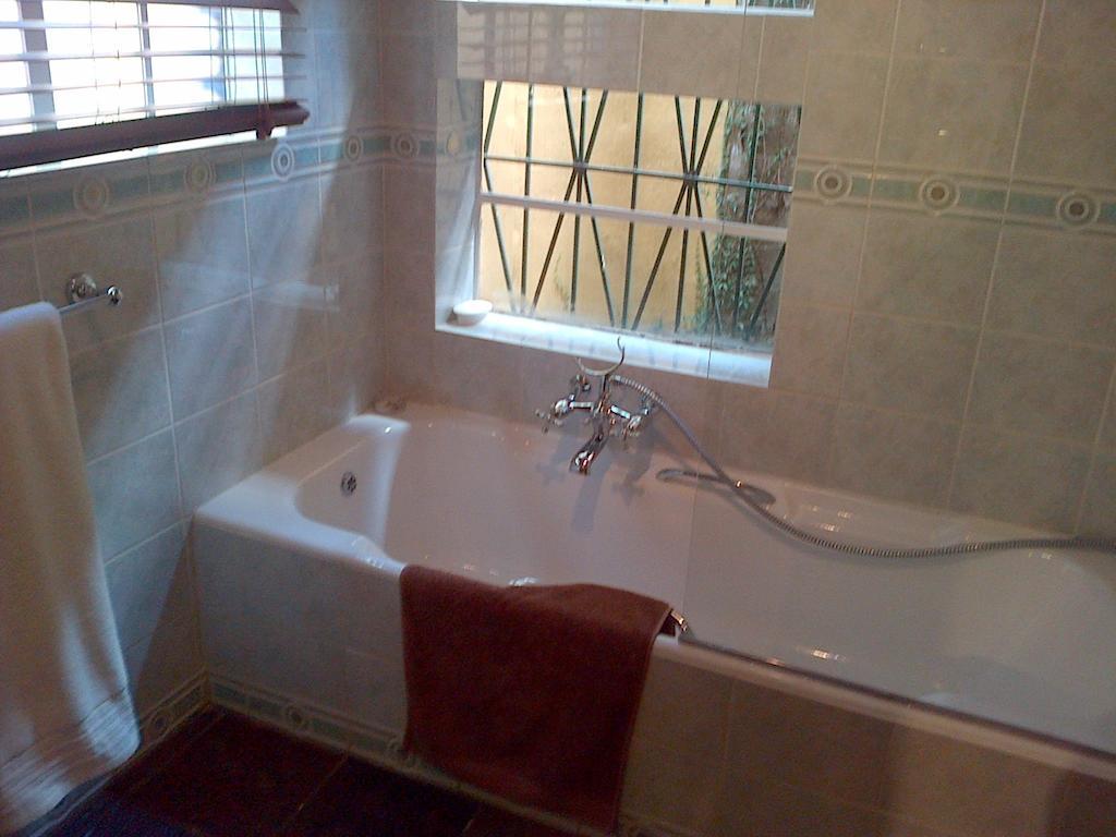Jubilee Lodge Guest House Johannesbourg Chambre photo