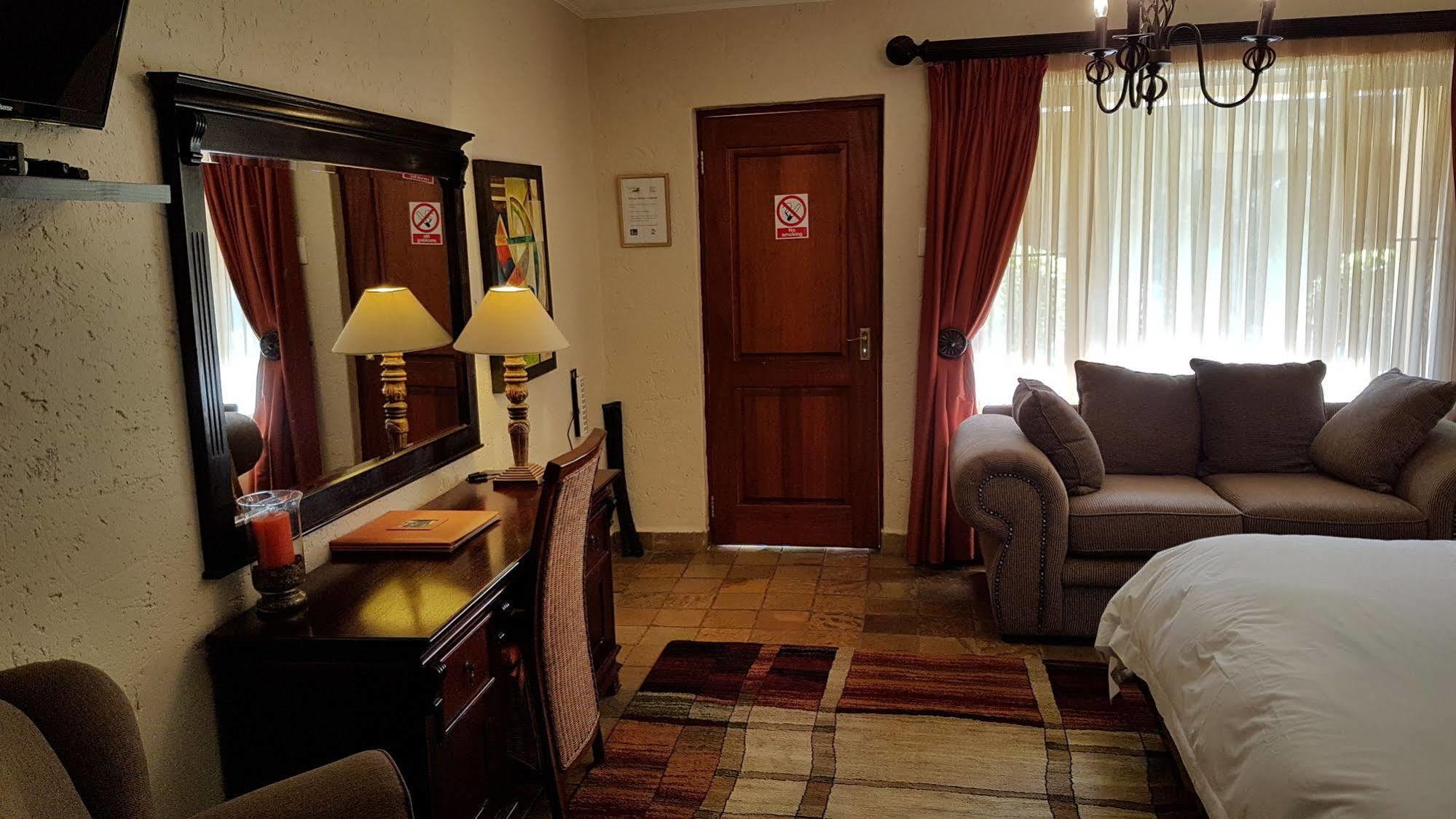 Jubilee Lodge Guest House Johannesbourg Extérieur photo
