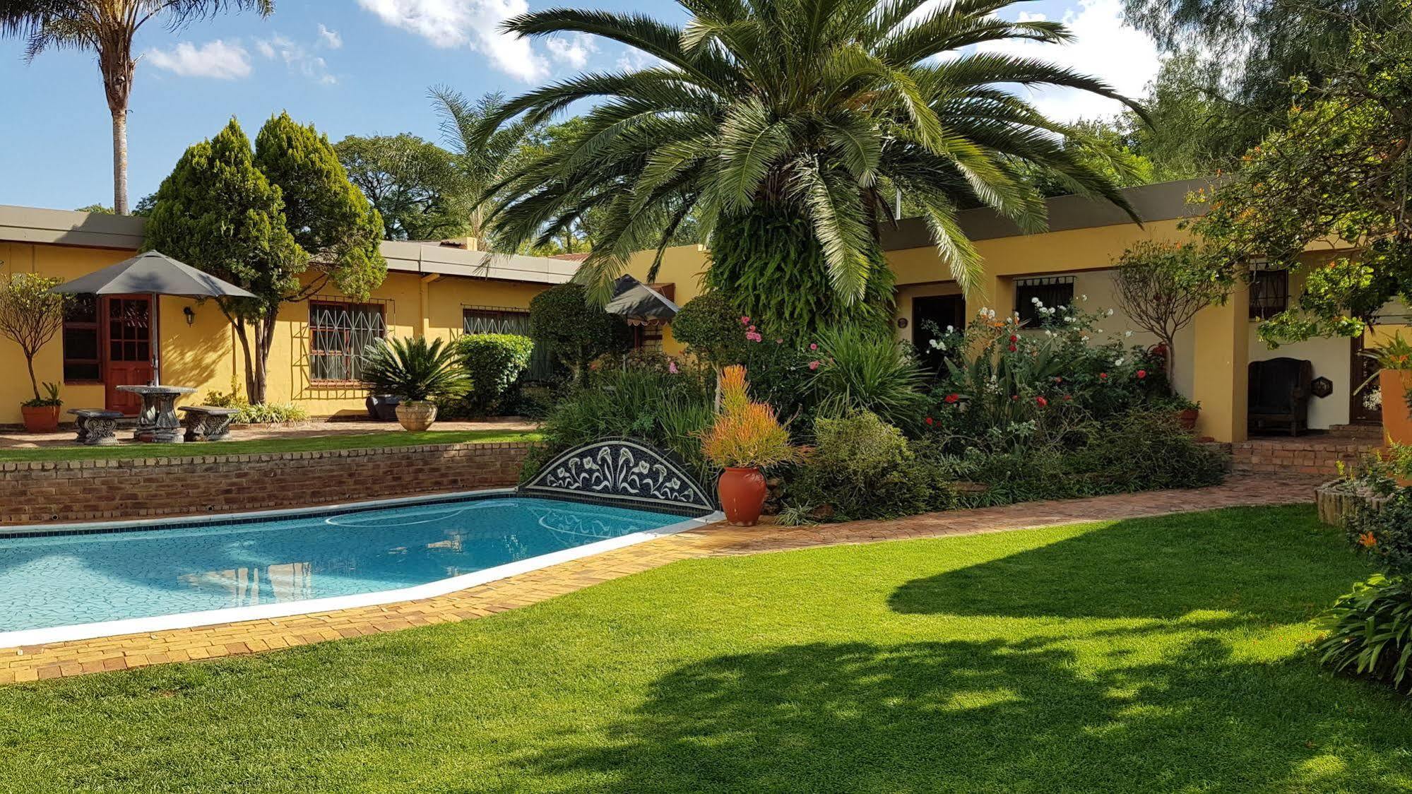Jubilee Lodge Guest House Johannesbourg Extérieur photo